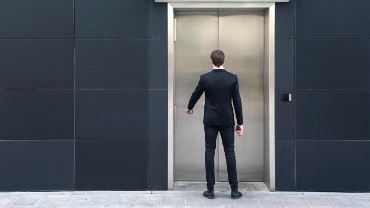 Elevator access control with Bluetooth direction finding (AoA)