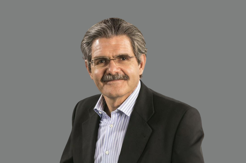 Portrait of Claudio Simao